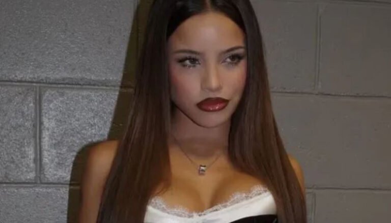 Tras el “hate” masivo, Emilia Mernes se mostró junto a una artista internacional: el posteo