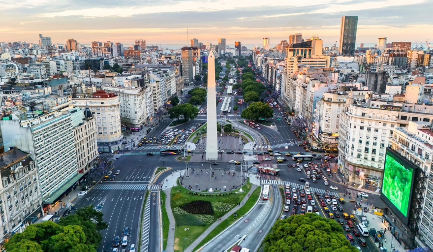 Tres destinos nacionales para escapar de la rutina sin alejarse demasiado: Buenos Aires, Rosario y Mar del Plata