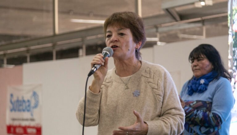 María Laura Torre asumió como secretaria general de SUTEBA y cerró la etapa Baradel
