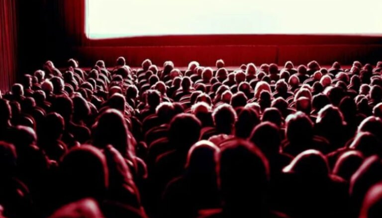 La industria cinematográfica argentina enfrenta desafíos: ¿por qué todas las películas ahora son dobladas?