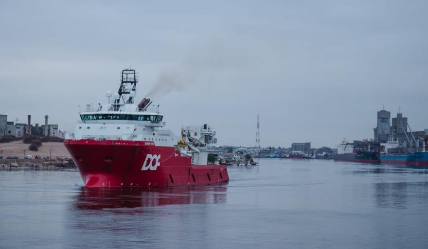 Skandi Hera zarpa desde Quequén