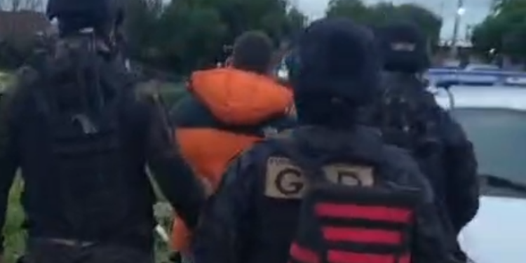 Tres allanamientos simultáneos en Necochea: cuatro detenidos por robo agravado a mano armada