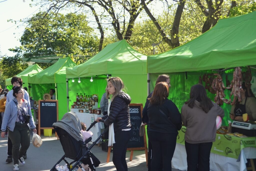El Mercado en tu Barrio llega a la Plaza Dardo Rocha