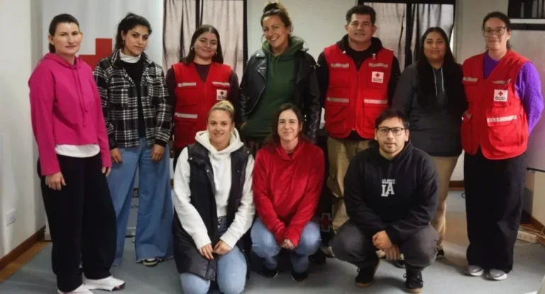 Cruz Roja Necochea entregó certificados del primer curso anual de Primeros Auxilios y RCP