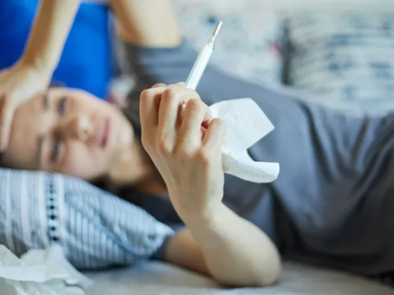 Dolor de garganta: cómo saber si es virus, bacteria o puro frío y cuándo ir al médico