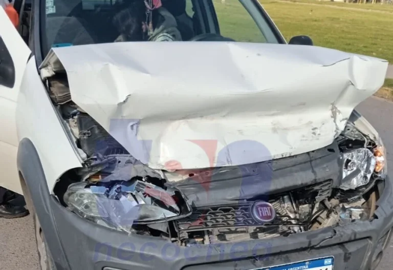 Choque de camionetas en Puente Rocha