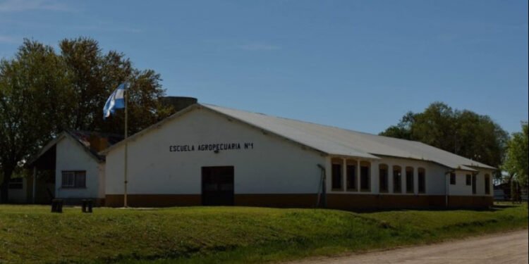 Falta de transporte escolar en Escuela Agraria
