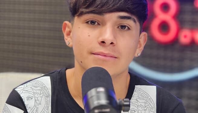 Axel Acosta, de 16 años, se consagró campeón regional de Cinco Quillas y despierta el interés del billar argentino