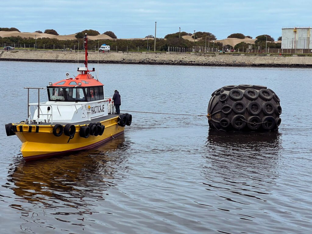 Recambio de Defensas en Muelles de Necochea: Garantizando Seguridad y Eficiencia