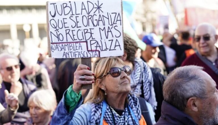 La Iglesia Católica alertó por jubilados que eligen entre medicamentos y comida