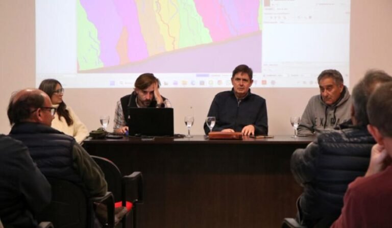 Gargaglione se reunió con productores