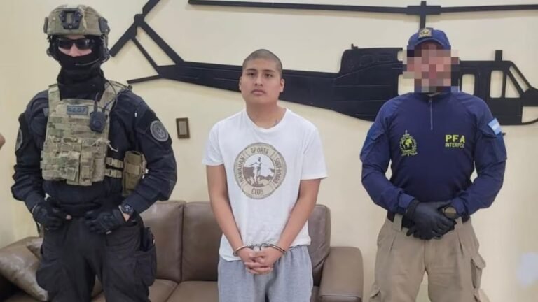 Extradición de ‘Pequeño J’: el acusado por el triple crimen llega a Argentina y será indagado