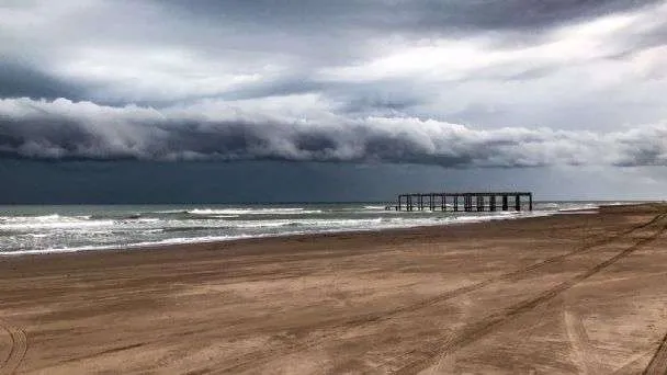 Tormenta en Necochea: Alerta Amarillo y Naranja