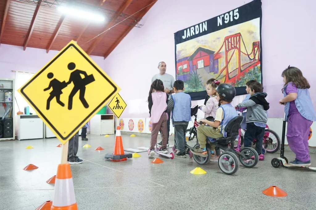 Charlas educativas por Día Nacional de la Seguridad Vial