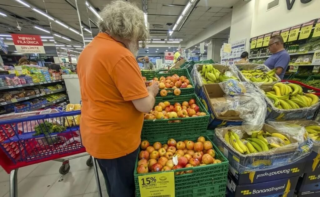 El Indec difunde la inflación de mayo: las consultoras anticipan una nueva desaceleración