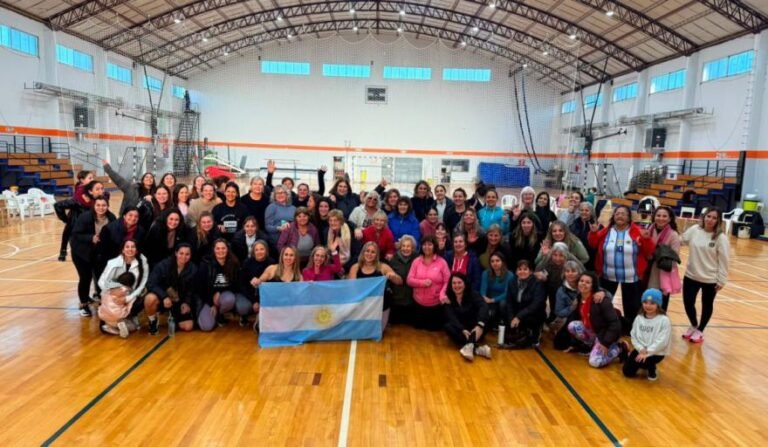 Jornada de bienestar y salud solidaria en San Cayetano