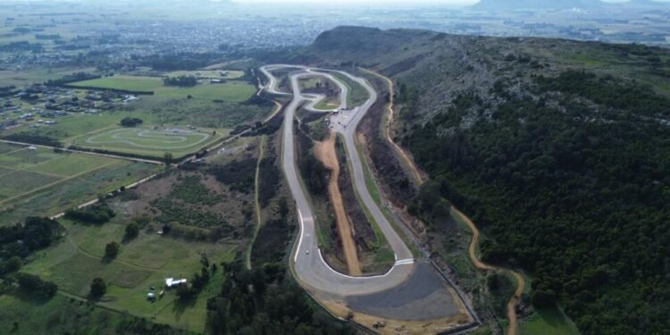 Balcarce vuelve al automovilismo nacional: TC Pick Up en el autódromo Fangio