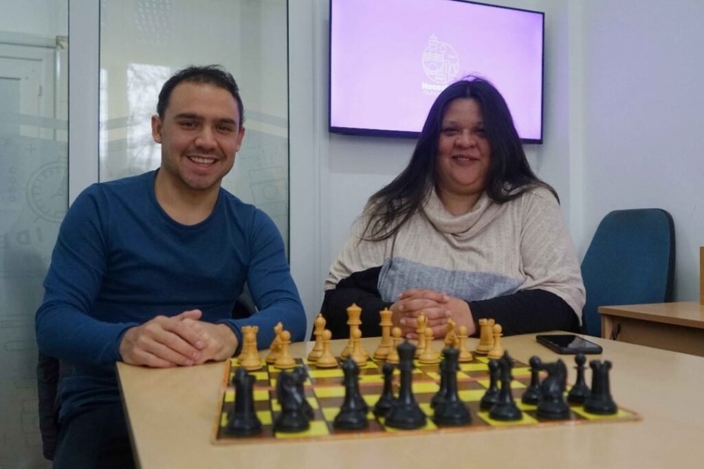 La Escuela Municipal de Ajedrez supera expectativas y se prepara para la etapa local de Bonaerenses