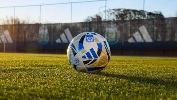 Necochea: El fútbol se rinde ante el clima