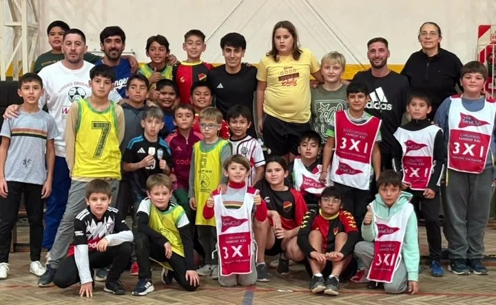 El CEF 17 de La Dulce se llena de emoción con la visita de Lucas ‘Luquitas’ Silva
