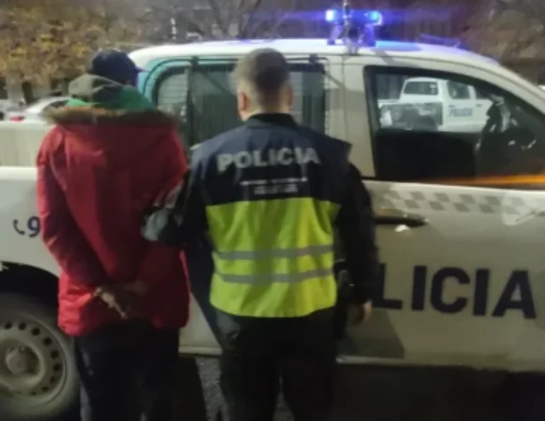 Aprehenden a hombre por violación de domicilio