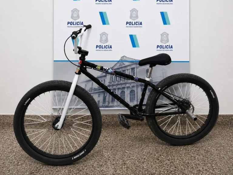 Allanan casa en Necochea y recuperan bicicleta robada