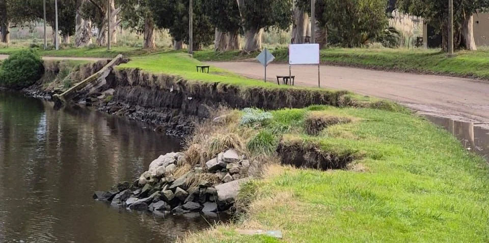 Preocupación por desmoronamientos en el Paseo de la Rivera