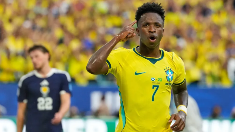 Brasil lidera su grupo en el Mundial tras vencer a Escocia 3 a 0