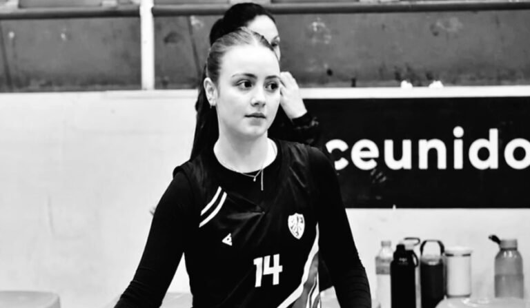 Falleció Anita Peralta, la joven voleibolista que luchaba por su vida tras el choque en la Ruta 88