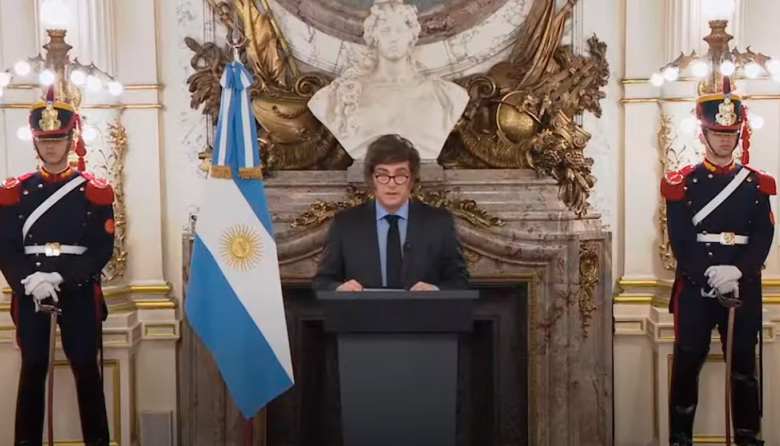 Milei anuncia cadena nacional: críticas a la política y “saqueo” del Banco Central