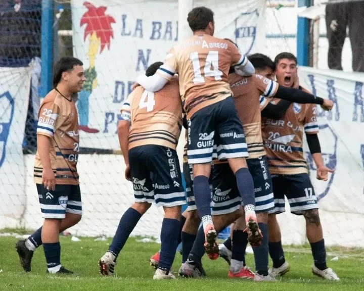 Ministerio clasifica a semifinales