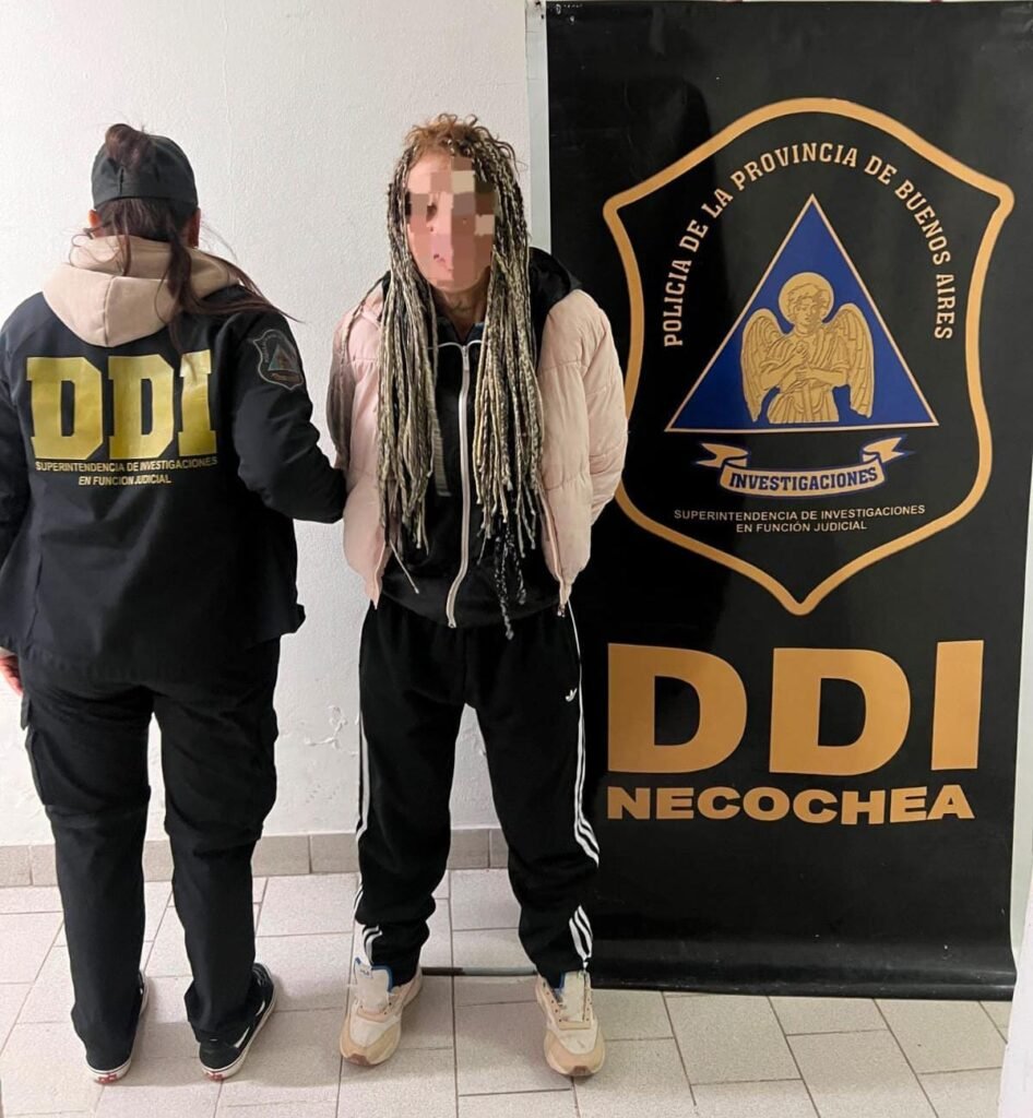 Allanamientos por robo armado: dos personas aprehendidas y secuestro de arma y droga