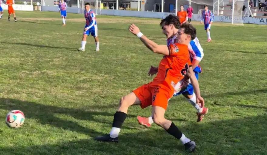 Díaz Vélez se reafirma, Estación sigue invicto y clásico empatado