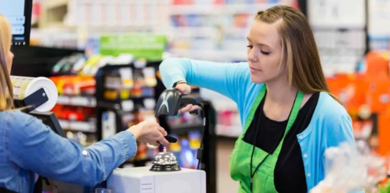 Aumento del 5,7% para empleados de comercio