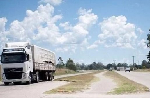 Zubillaga pidió por la Autovía 88 y criticó la visita de Katopodis