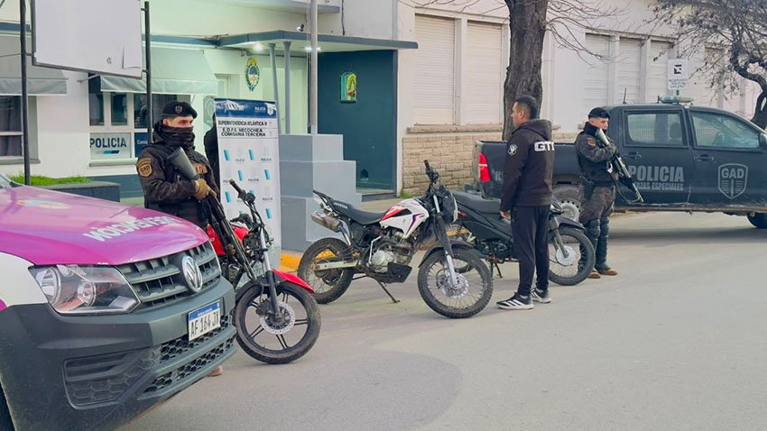 Secuestraron tres motos en Quequén: avance en investigación por carreras ilegales