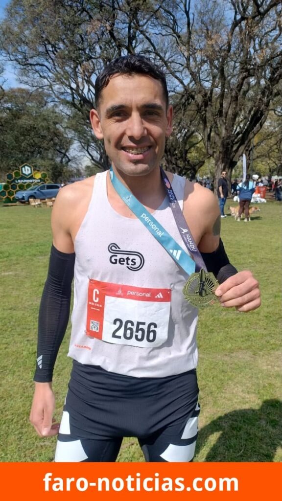 Federico Santibáñez se posicionó entre los 30 mejores en la Maratón de Buenos Aires 2024
