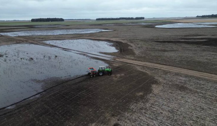 Provincia declara emergencia agropecuaria en Necochea por inundaciones