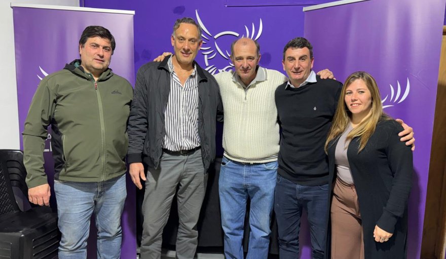 La Libertad Avanza presenta a Rubén Arzoz como precandidato en Lobería y avanza su armado para 2027