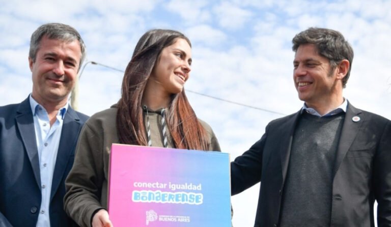 Axel Kicillof entregará 200 escrituras, 77 netbooks y equipamiento para residuos en Lobería el 25 de septiembre