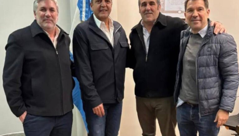 Sergio Massa se reúne con dirigentes de la Quinta Sección para reforzar la presencia del Frente Renovador