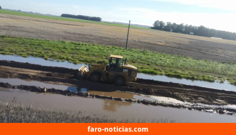 Municipalidad intensifica mantenimiento de caminos y canales en el sector rural de Necochea