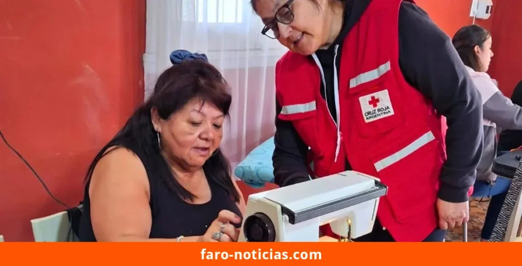 Cruz Roja Necochea lanza taller gratuito de costura en el Centro de Salud Marta Acacio