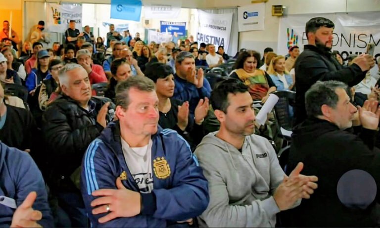 Dirigente necochense participa en plenario de Peronismo por la Provincia en Azul