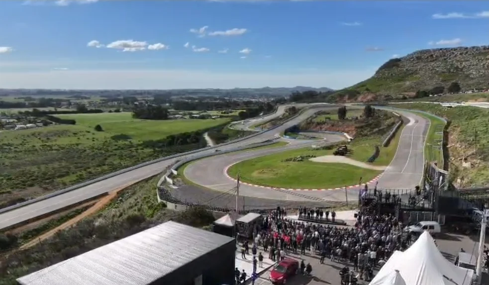 Inauguración del Autódromo Juan Manuel Fangio en Balcarce tras tres años de obras