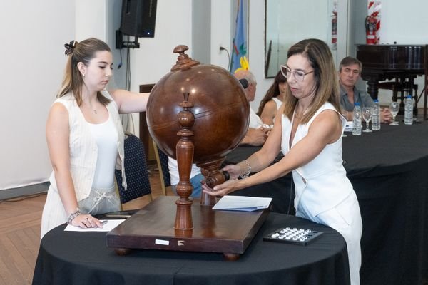 Municipalidad de Necochea realizará sorteo público para designar al martillero del Teatro Auditorium