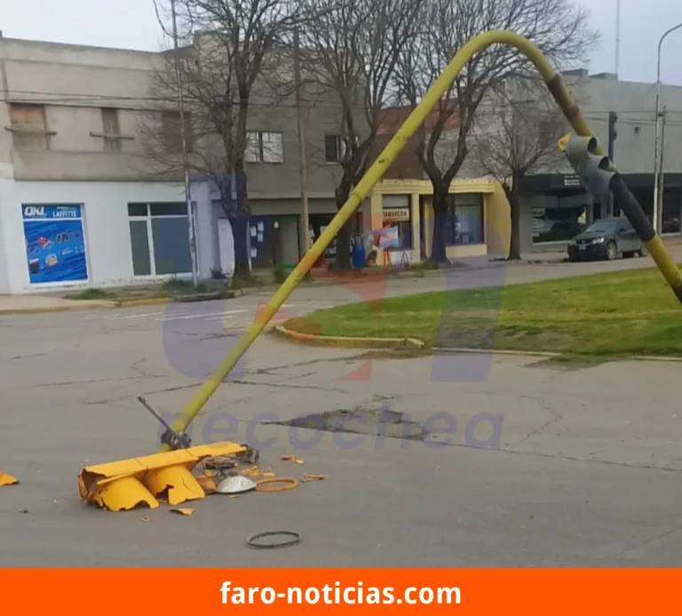Caída de semáforo en la intersección de avenida 59 y calle 28 pone en alerta a la Municipalidad de Necochea