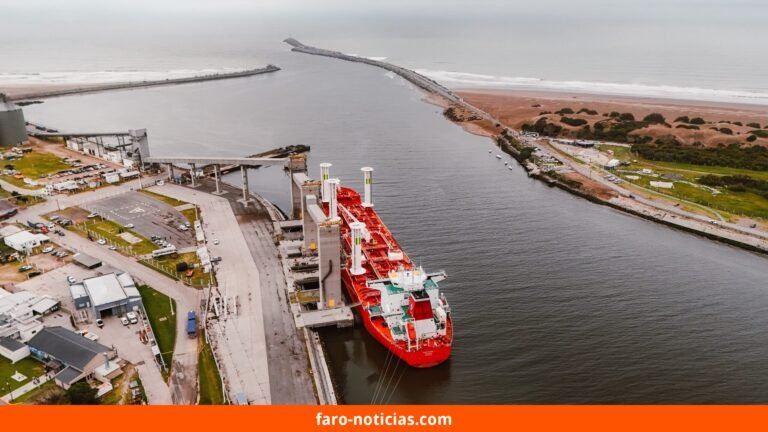 Llegó a Puerto Quequén el buque tanque Santiago I con innovadoras velas de succión eSAIL®