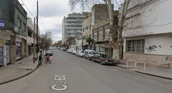 Robos en el centro de Necochea: Interceptan a conductor y le arrebatan vehículo