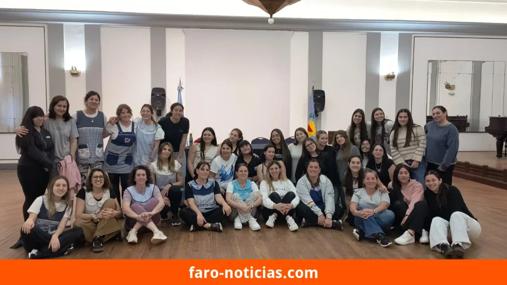 Taller “El cuerpo como territorio de encuentro” fortalece la formación docente en Necochea
